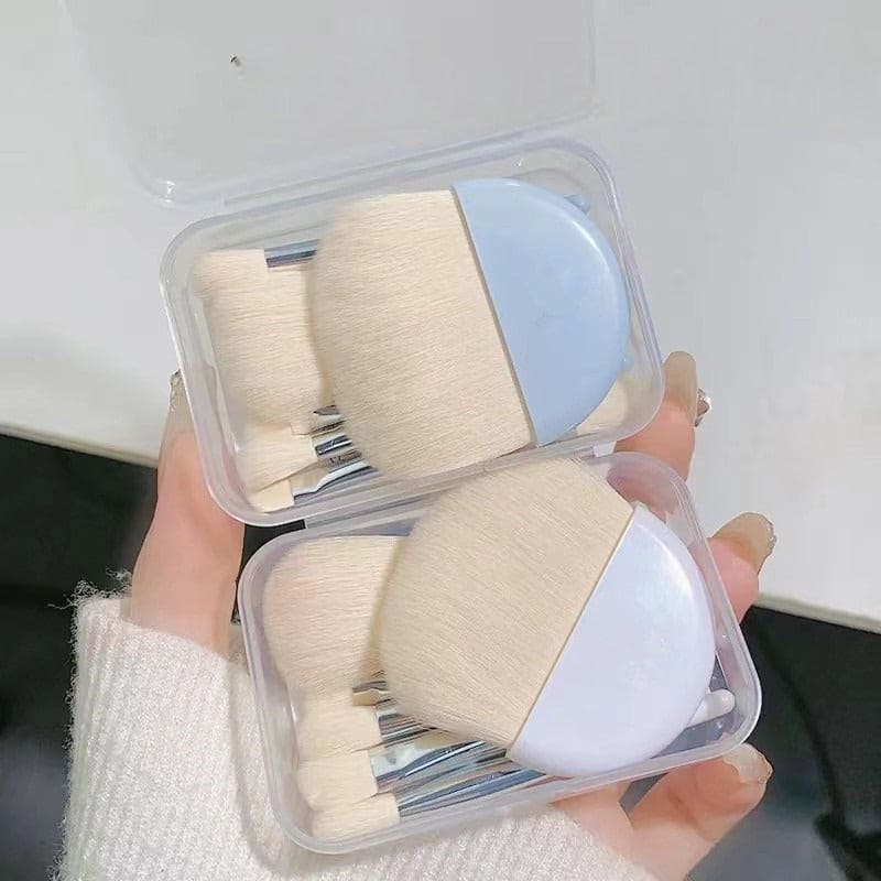 Set Of 4 Candy Makeup Brush Set, Portable Traveling Makeup Brush Set, Beauty Foundation Eye Shadow Tool Makeup Brush Set, Cosmetic Brushes Kit with PVC Case