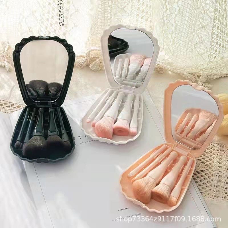 Shell Makeup Brush Set With Mirror, Eyeshadow Highlighter Foundation Brush Beauty Tool, Portable Shell Shaped Mirror Case  Brush Set, Convenient Small Portable Makeup Tool for Travel, Cosmetic Brushes Kit with Mirror Case