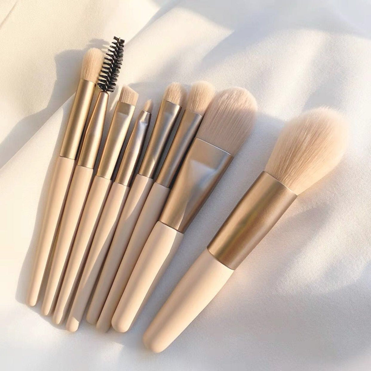 Set Of 8 Mini Makeup Brush Set, Soft Synthetic Hair Brushes, Eyeshadow Foundation Sculpting Brushes, Portable Soft Concealer Brush, Beauty Foundation Eye Shadow Tool Eyelash Brush With Bag