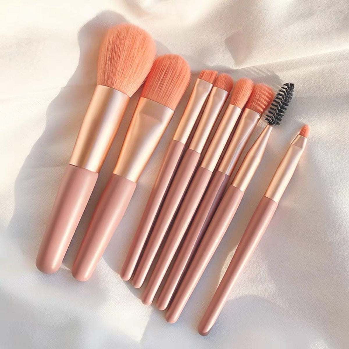 Set Of 8 Mini Makeup Brush Set, Soft Synthetic Hair Brushes, Eyeshadow Foundation Sculpting Brushes, Portable Soft Concealer Brush, Beauty Foundation Eye Shadow Tool Eyelash Brush With Bag
